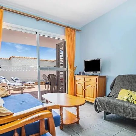 Schoene Mit Terrasse In Apartment