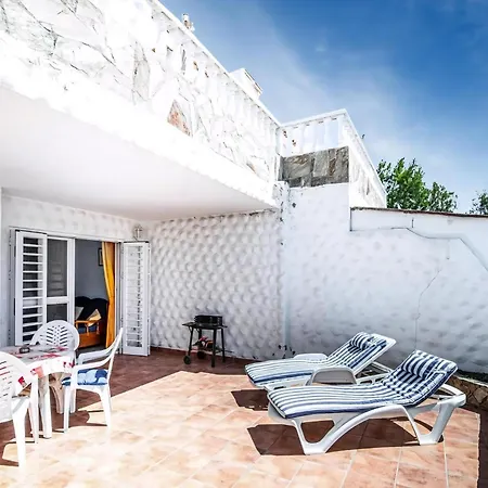 Schoene Mit Terrasse In Apartment *